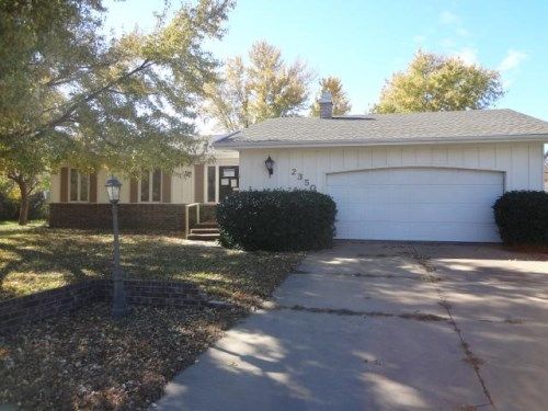 2350 Edward St, Salina, KS 67401