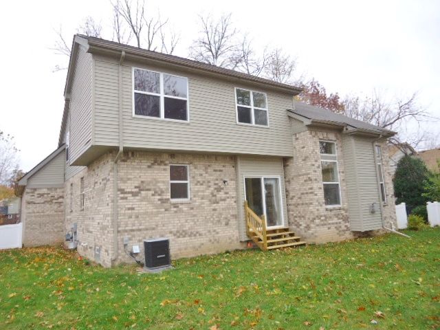 42672 Tavistock Dr, Belleville, MI 48111