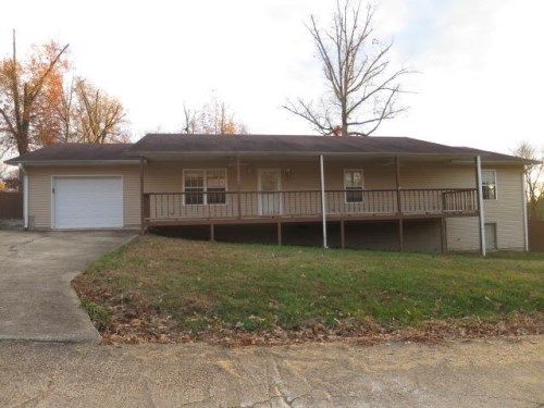 40 Lisa Ave, Poplar Bluff, MO 63901