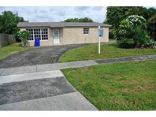 6289 NW 17 ST, Pompano Beach, FL 33093