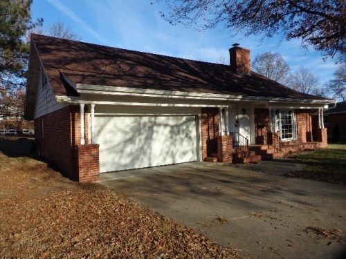 808 Fairway Dr, Columbia, MO 65201
