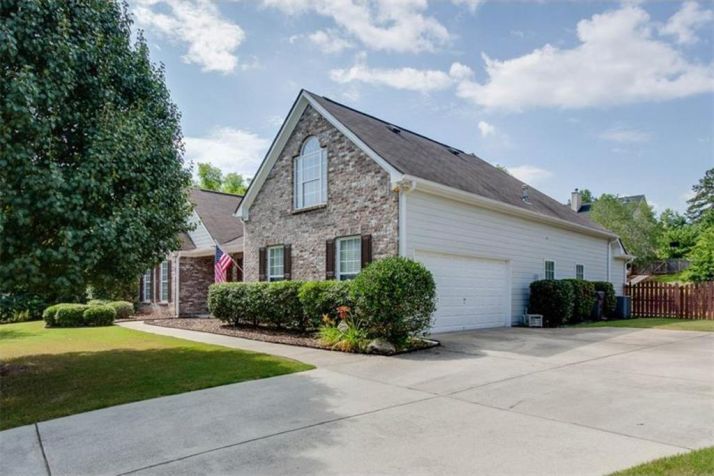 3467 Seneca Farm Drive, Buford, GA 30519