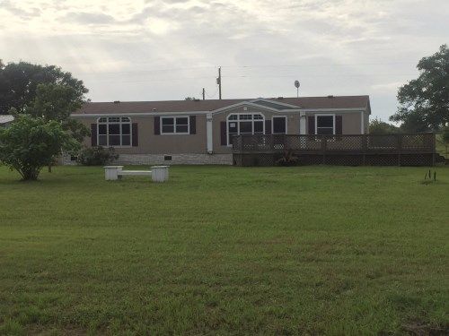 406 Hollybrook Dr, Inez, TX 77968