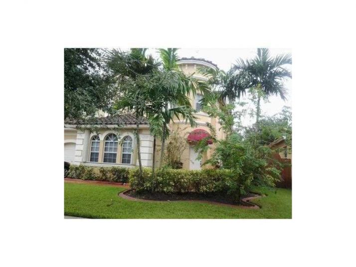 12810 SW 52 ST, Hollywood, FL 33027