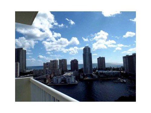 137 GOLDEN ISLES DR # 1504, Hallandale, FL 33009