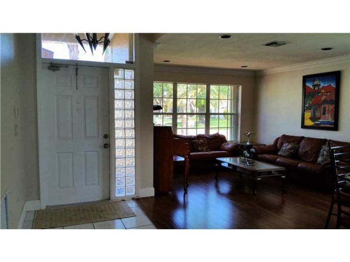 17908 SW 14 ST, Hollywood, FL 33029