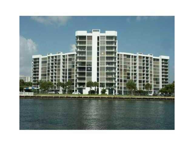 1000 PARKVIEW DR # 803, Hallandale, FL 33009