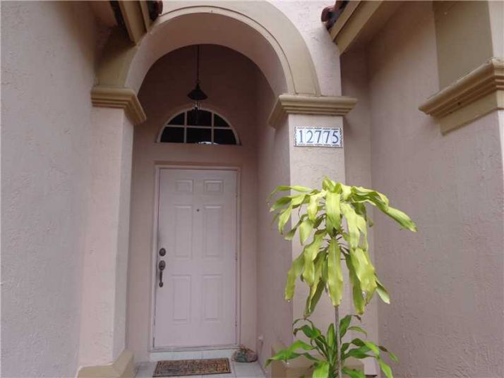 12775 SW 54 ST, Hollywood, FL 33027