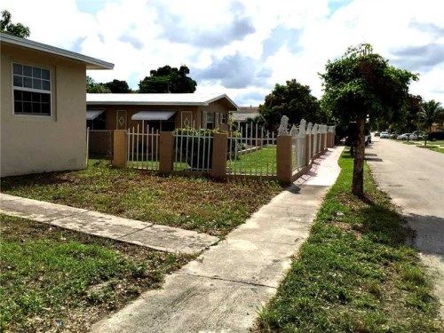 2302 CODY ST, Hollywood, FL 33020