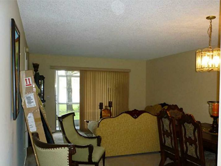 13001 SW 15 CT # 104T, Hollywood, FL 33027