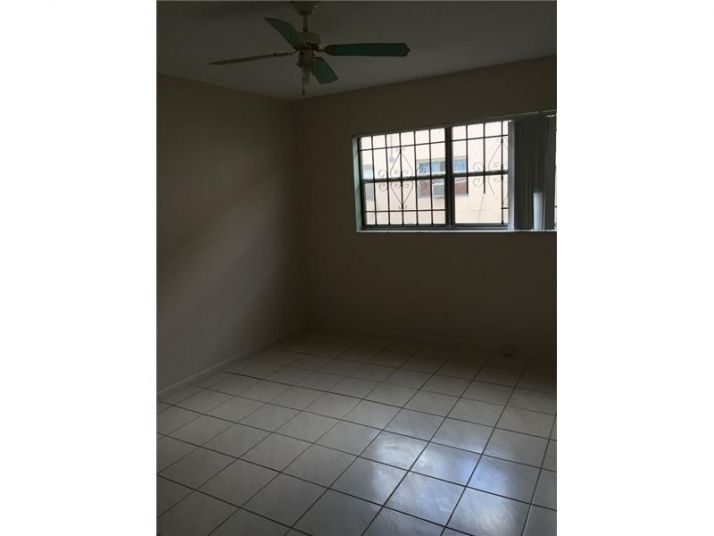 2905 PIERCE ST # 2, Hollywood, FL 33020