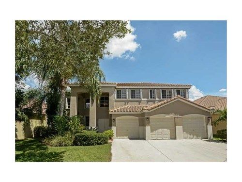 665 HERITAGE DR, Fort Lauderdale, FL 33326