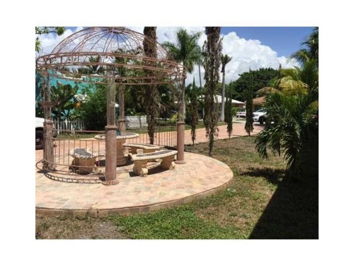 1642 ADAMS ST, Hollywood, FL 33020