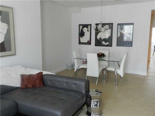 983 SW 147 AV # 2511, Hollywood, FL 33027