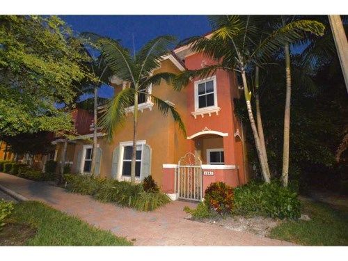 1041 SW 143 AV # 1307, Hollywood, FL 33027