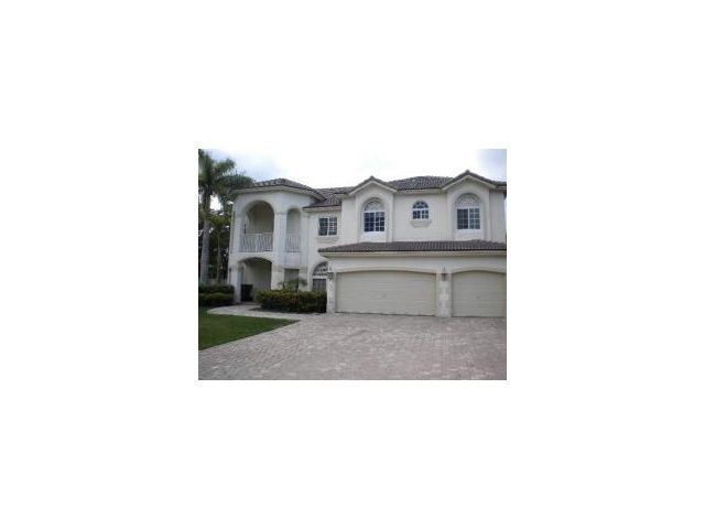 3010 FAIRWAYS DR, Homestead, FL 33035
