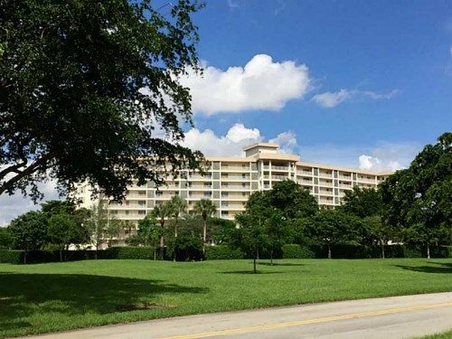 3499 OAKS WY # 410, Pompano Beach, FL 33069