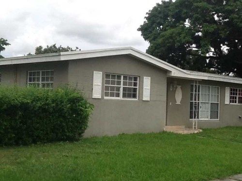 970 NW 16 AV, Homestead, FL 33030