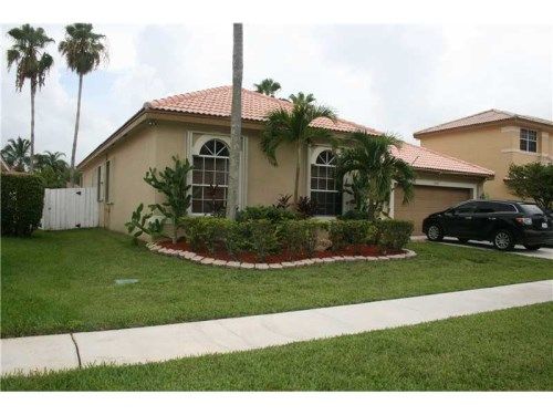 2335 SW 183 TE, Hollywood, FL 33029