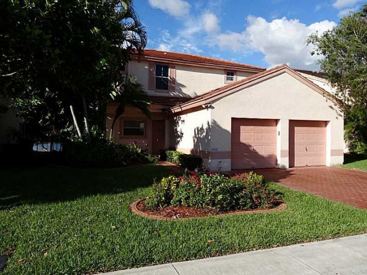 18521 NW 19 ST, Hollywood, FL 33029