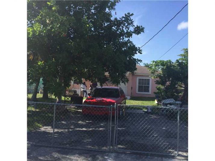 652 SW 6 ST, Homestead, FL 33030