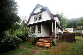 110 West Morgan St, Mount Union, PA 17066