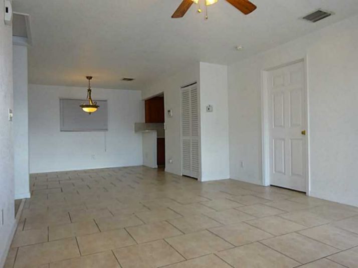 819 NW 4TH AV, Hallandale, FL 33009