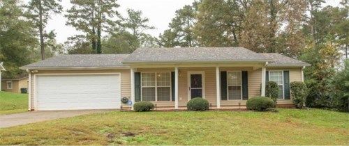 102 S Circle Drive, Ellenwood, GA 30294
