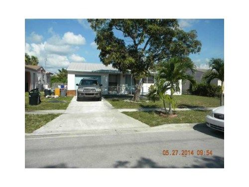 170 SW 70 WY, Pompano Beach, FL 33068