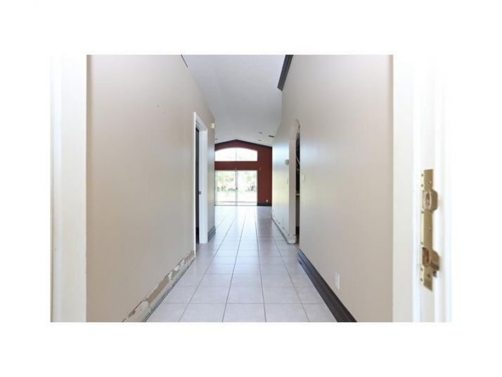 19351 SW 15TH ST, Hollywood, FL 33029