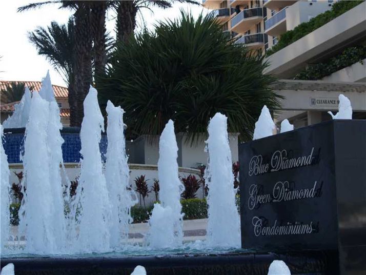 4779 COLLINS AV # 3708, Miami Beach, FL 33140