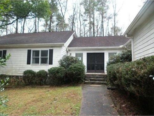 230 Benjamin Circle, Fayetteville, GA 30214