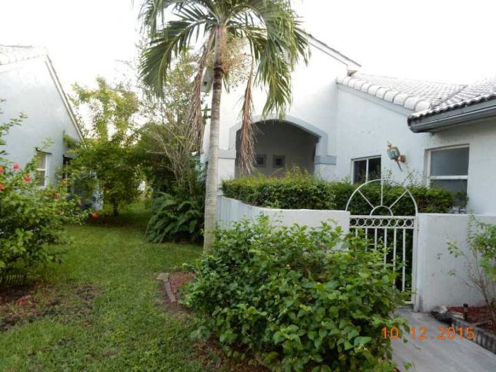 321 NW 190 AV, Hollywood, FL 33029