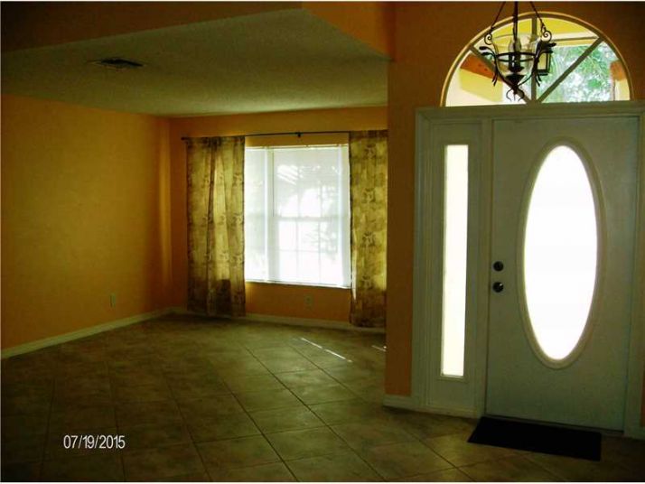 301 SW 182 WY, Hollywood, FL 33029