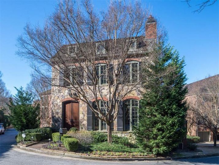 8 Conifer Park Lane Ne, Atlanta, GA 30342