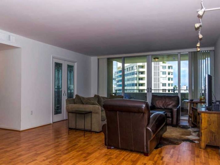 11 ISLAND AV # 1210, Miami Beach, FL 33139