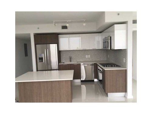 5252 NW 85 AV # 1211, Miami, FL 33178