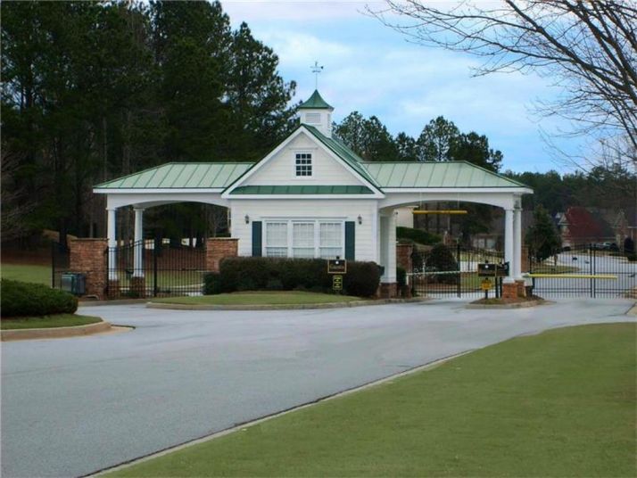 2238 Golden Eagle Drive, Locust Grove, GA 30248