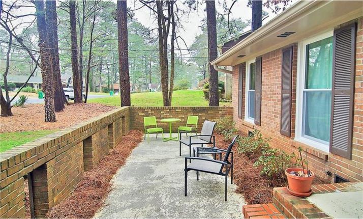 2486 Dunkerrin Lane, Atlanta, GA 30360
