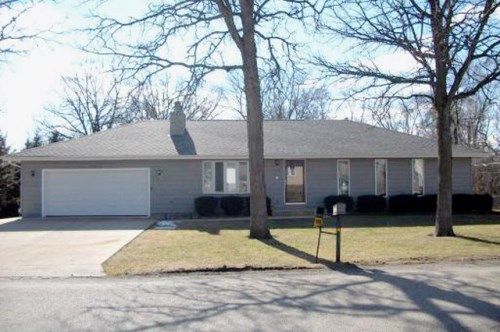 7403 HIAWATHA Drive, Wonder Lake, IL 60097