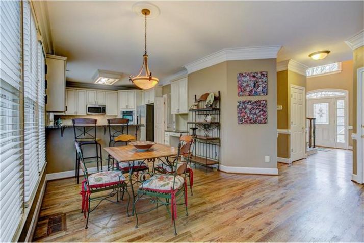 4723 Oakleigh Manor Drive, Powder Springs, GA 30127