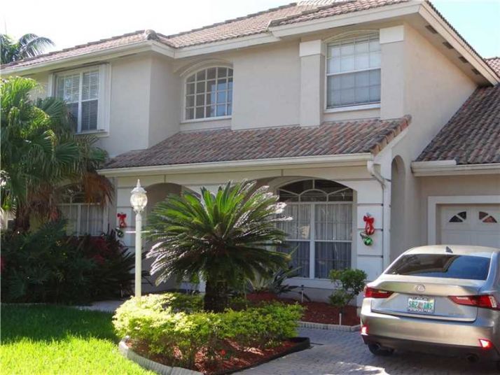 6321 Huron Ter, Fort Lauderdale, FL 33331