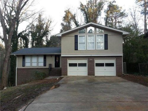 950 Granite Springs Lane, Stone Mountain, GA 30083
