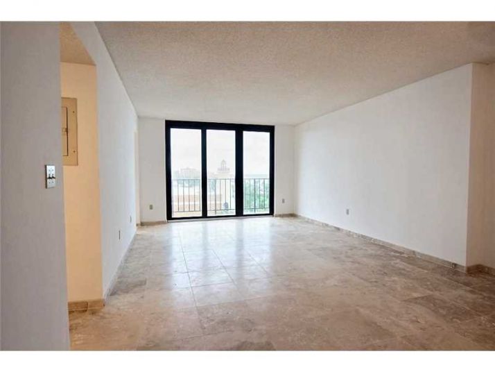 108 Reef Ln, Key Biscayne, FL 33149