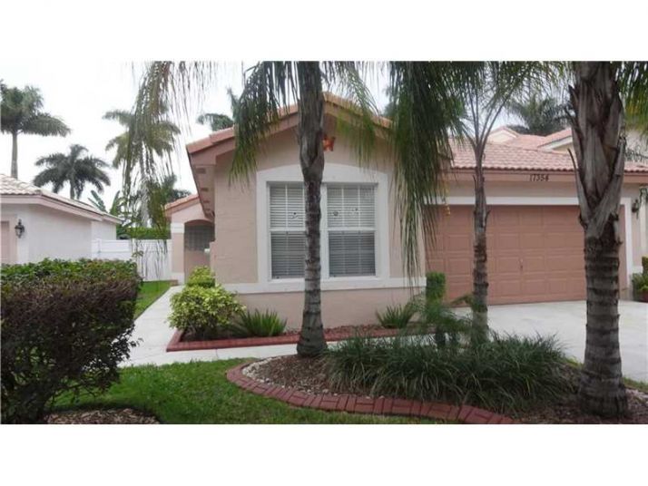17354 SW 22nd ST, Hollywood, FL 33029