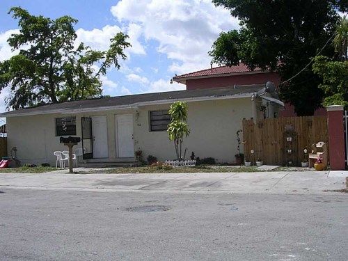 410 W 25 ST, Hialeah, FL 33010