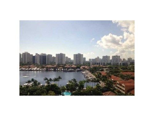 3600 Yacht Club Dr # 1103, Miami, FL 33180