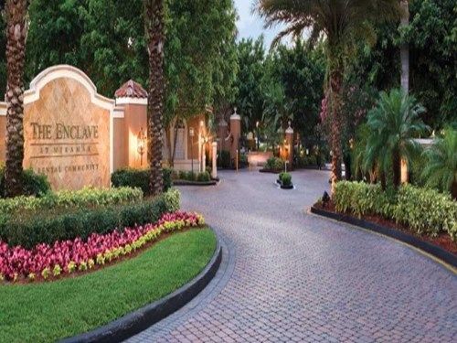 2081 Renaissance Blvd # 106, Hollywood, FL 33025