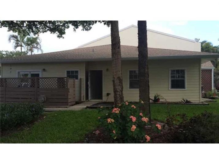 4780 N Hemingway Cir # 4780, Pompano Beach, FL 33063