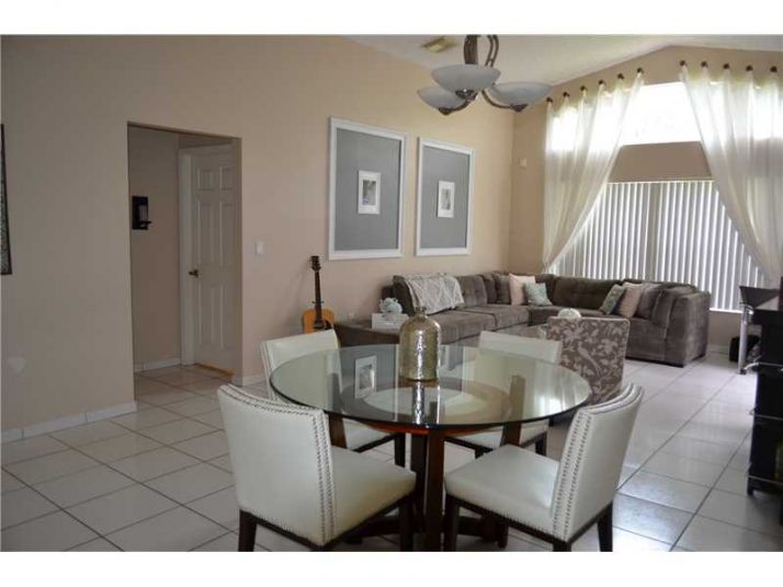 15332 SW 43RD CT, Hollywood, FL 33027